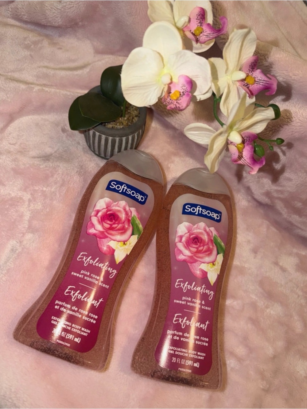 Softsoap Exfoliating Pink Rose & Sweet Vanilla Body Wash - Pink